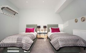 ※ Spacious Georgian Coach House & With Parking