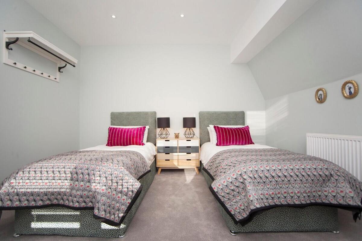 ※ Spacious Georgian Coach House & With Parking Bath Exterior photo