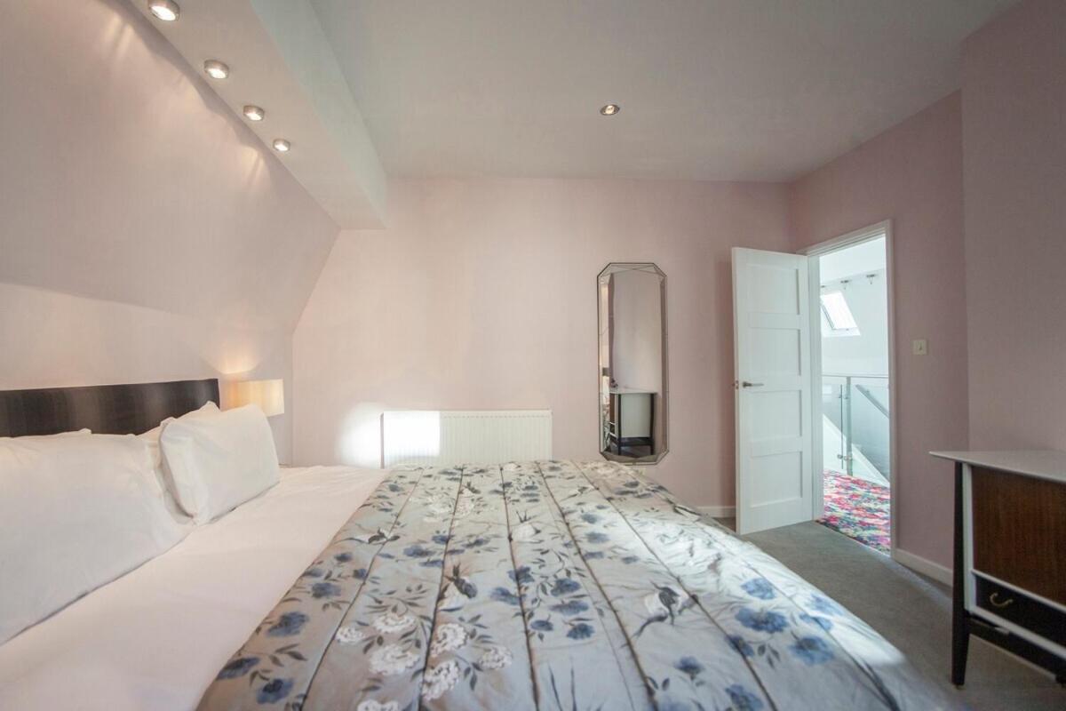 ※ Spacious Georgian Coach House & With Parking Bath Exterior photo